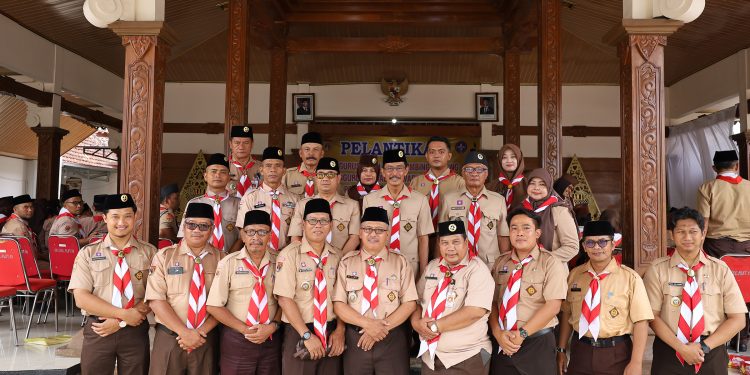 Perkuat Pembinaan Karakter, Kwarcab Sukoharjo Lantik Mabiran dan Pengurus Kwartir Ranting Polokarto Masa Bakti 2025-2028